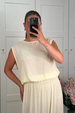 Online Ava Top T-Shirts & Toppe
