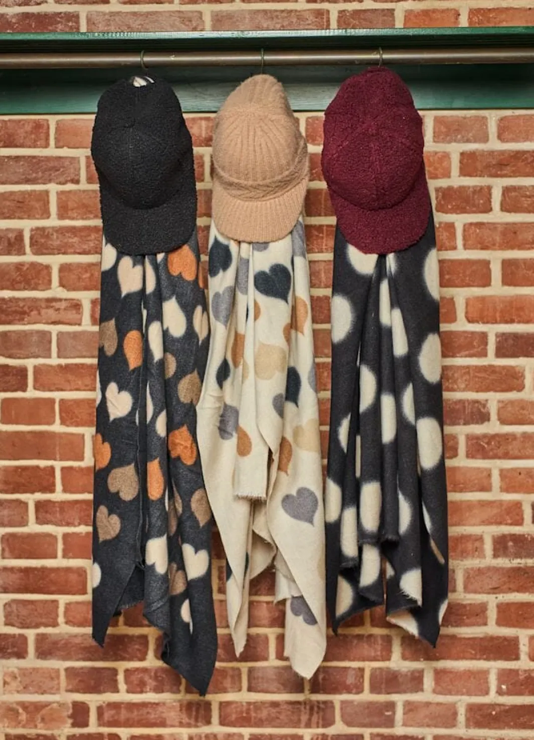 Clearance Bcblix Dotted Winter Scarf 208416 Tørklæder