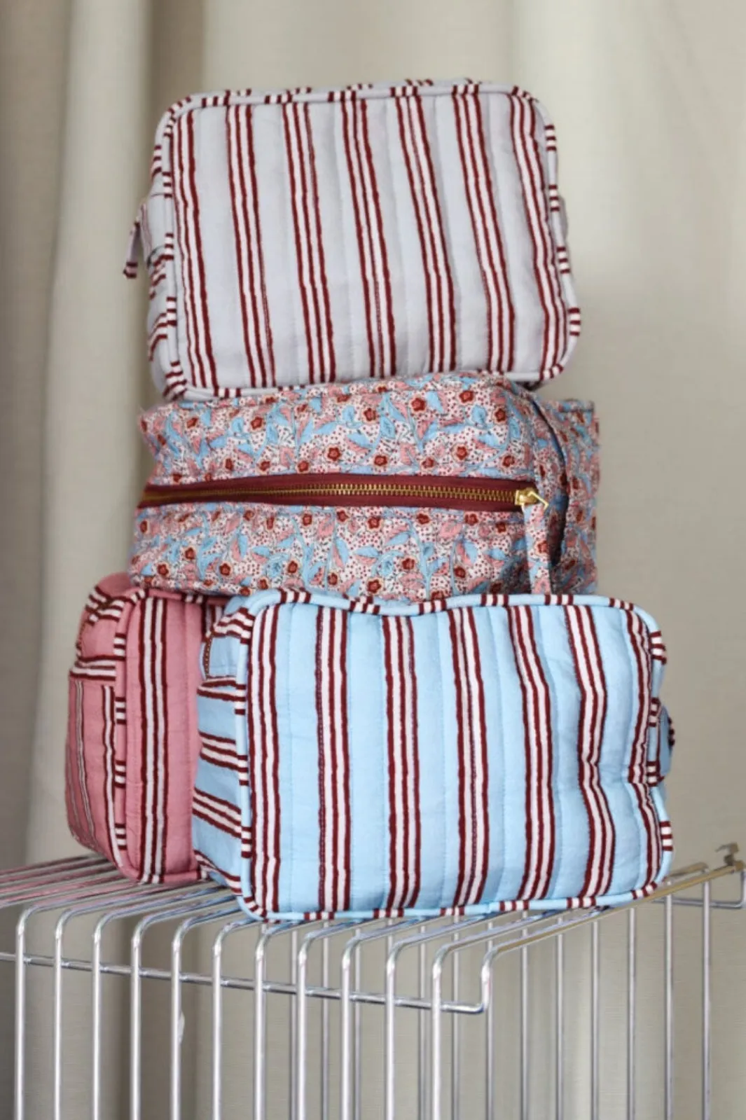 Black Colour Tasker & Punge<Bcnorma Makeup Bag