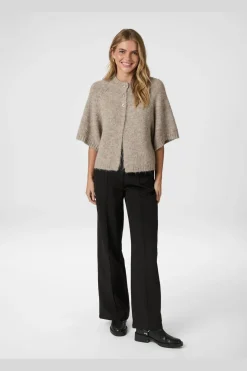 Neo Noir Cardigans<Benuta Fluffy Knit Cardigan 165816