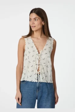 Bibi Embroidery Print Top 165122 T-Shirts & Toppe|Ammevenligt Tøj