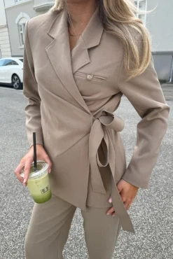 BYIC Sæt 🛍️|Jakkesæt<Elinaic Blazer A23825