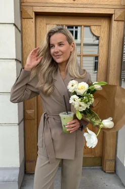 BYIC Sæt 🛍️|Jakkesæt<Elinaic Blazer A23825