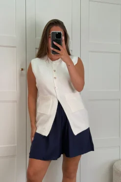 Discount Esme Vest Veste