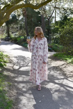 A-View Sæt 🛍️|Bluser & Skjorter<Flounce Blouse AV7039