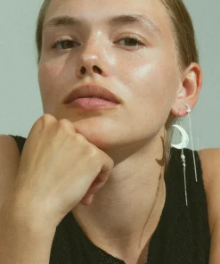 Hot Half Moon Earring with pearl chain Left Øreringe