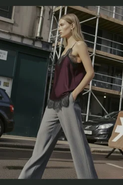 Hypedrop Sæt 🛍️|T-Shirts & Toppe<Hdmadeline Satin Strap Top 32000050