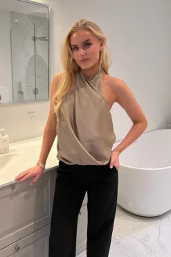 BYIC T-Shirts & Toppe<Hollyic Wrap Top A2553