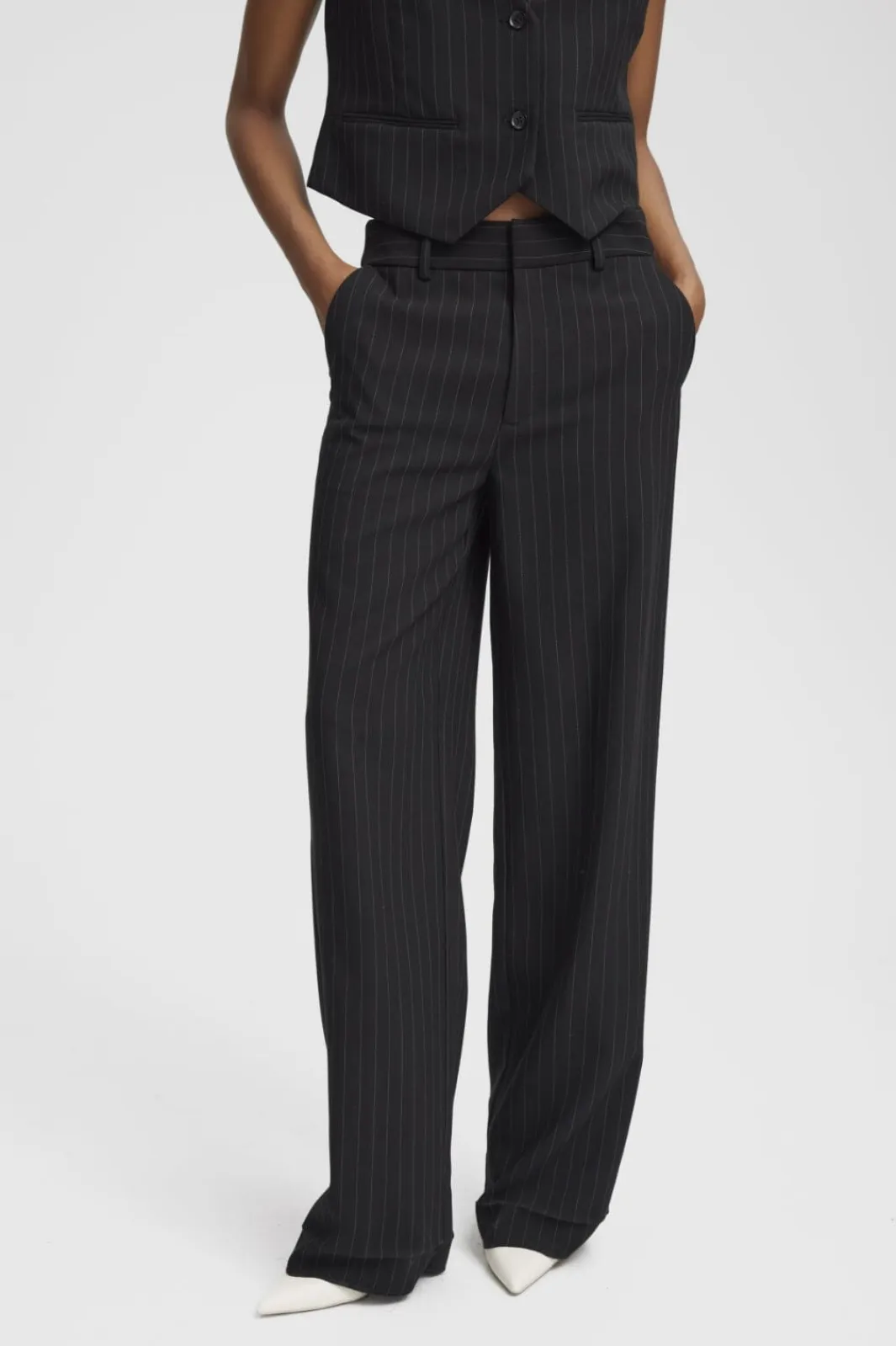 Gestuz Bukser, Jeans & Leggings<JoelleGZ pinstripe MW pants NOOS