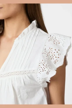 Clearance Kyoti Embroidery Top 165109 T-Shirts & Toppe