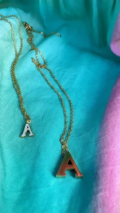 Mellow Moon Halskæder<Letter Necklace