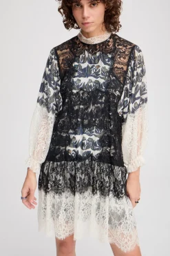 Munthe Kjoler<Lisso 253131425322