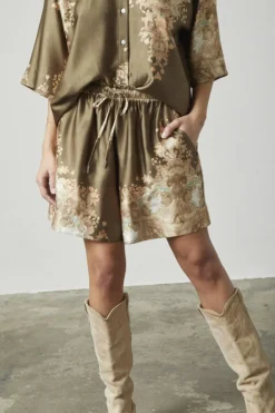 Love970-9 18702 Shorts
