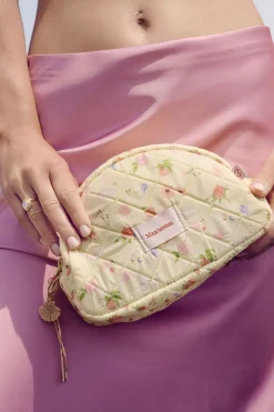 Discount Makeup Bag Medium Roses And Shells Tasker & Punge