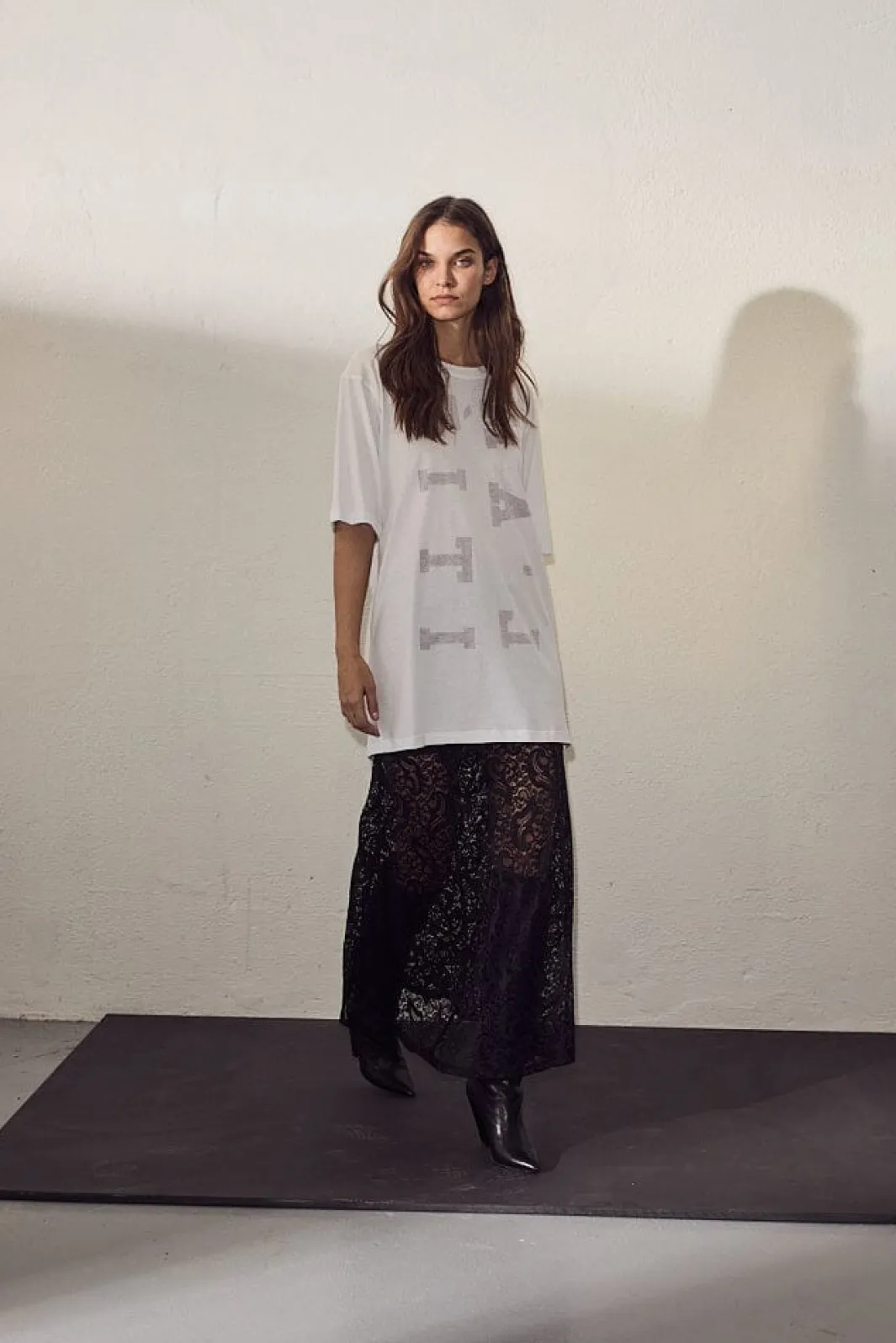 Haute L'Amitié T-Shirts & Toppe<Maxi Reverse Logo Tee HL10231
