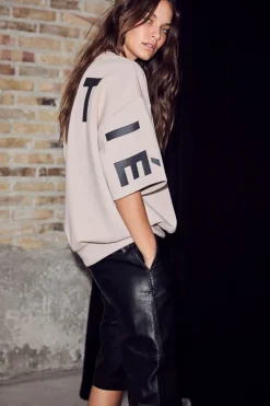 Haute L'Amitié Sweatsæt & Comfy Wear|Bluser & Skjorter<Maxi Split Ss Logo Sweat HL10461
