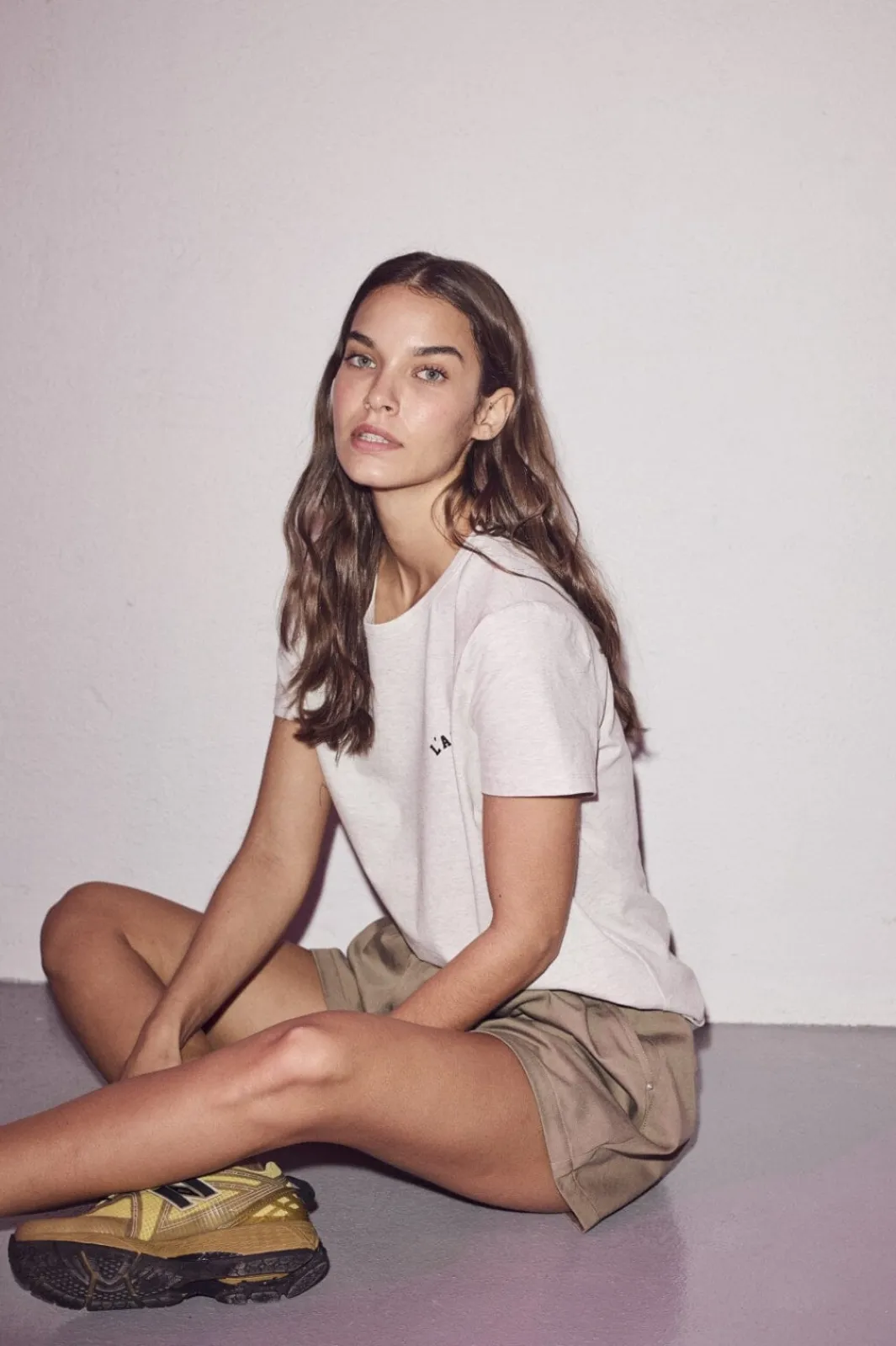 Haute L'Amitié T-Shirts & Toppe<Mini Curve Logo Tee HL10097