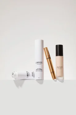Lavinde Copenhagen Foundation<Natural Glow Liquid Foundation Ivory 206