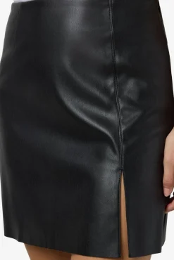 New Nmclara Penny Pu Slit Skirt Nederdele