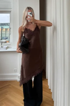 Hot N-Merlie Dress 15960002 Kjoler