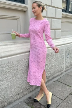 BYIC Kjoler<Odaic Dress