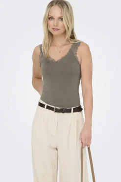 Best Onl30 Free Life S/L Singlet Top T-Shirts & Toppe