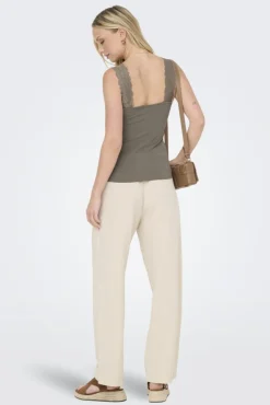 Best Onl30 Free Life S/L Singlet Top T-Shirts & Toppe