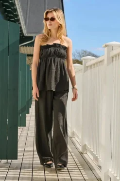 Only T-Shirts & Toppe<Onllino Ruffle Bandeau Top Ox