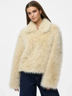 Pieces Overtøj & Jakker<Pcjilla Short Fluffy Jacket