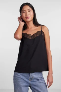 Pieces T-Shirts & Toppe<Pctiffany Strap Lace Top Bc