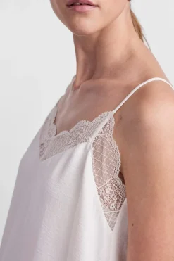 Clearance Pctiffany Strap Lace Top Bc T-Shirts & Toppe