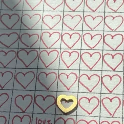 Petit Open Love Heart Earring Goldenen Øreringe