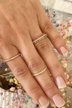 Ringe med sten Ringe