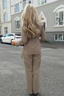Best Signatureic Pants A23778 Sæt 🛍️|Jakkesæt