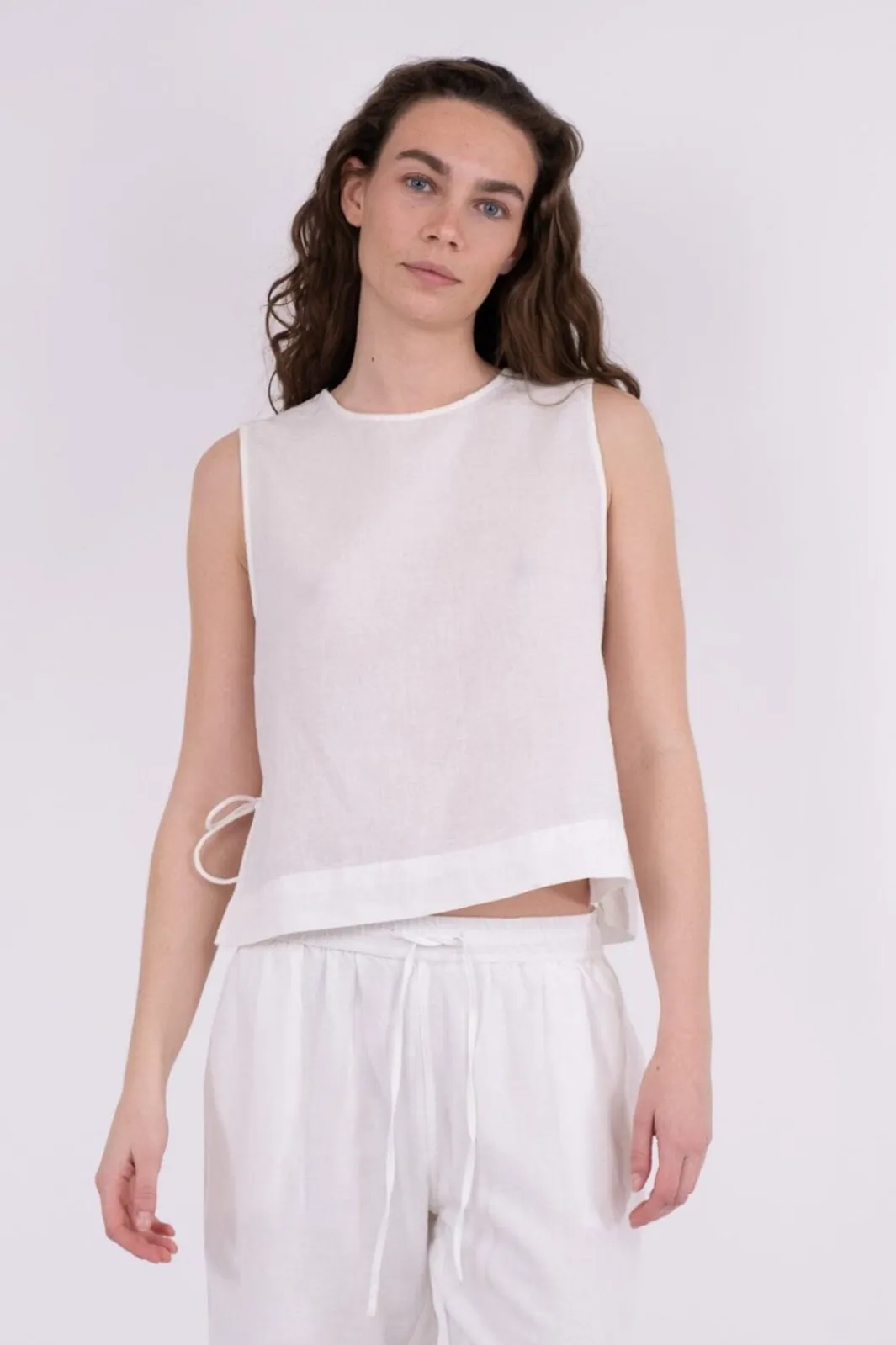 Neo Noir T-Shirts & Toppe<Svetlana Linen Top