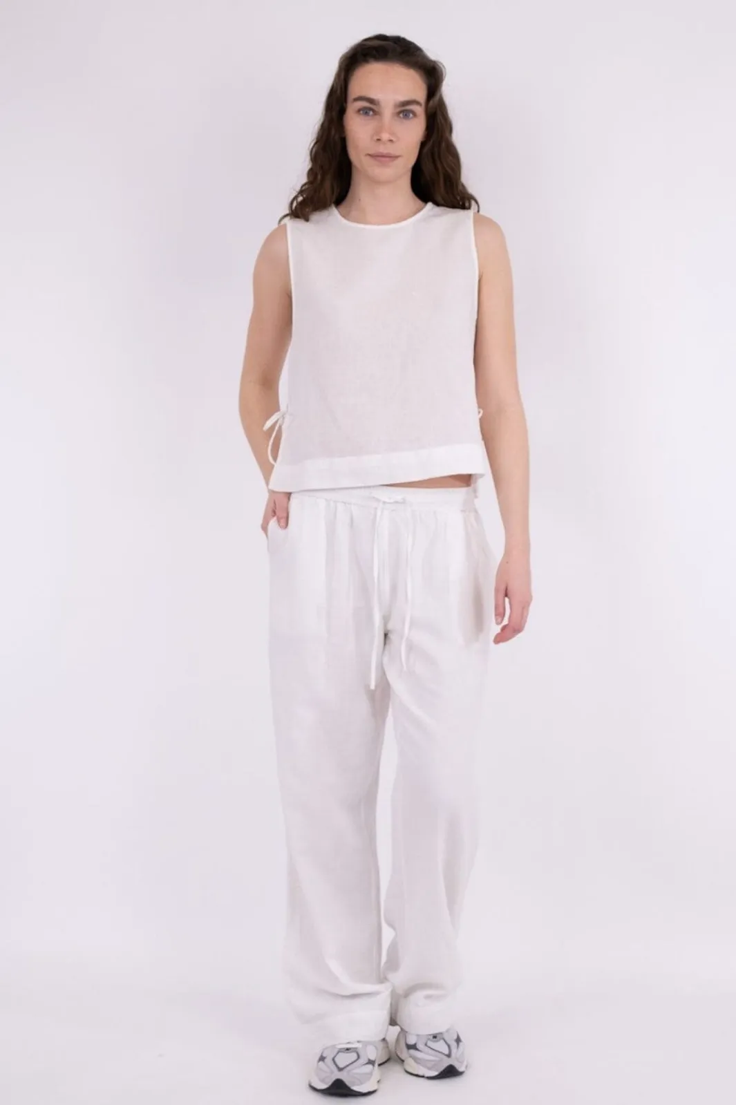 Neo Noir T-Shirts & Toppe<Svetlana Linen Top