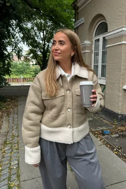 BYIC Overtøj & Jakker<Theaic Teddy Jacket