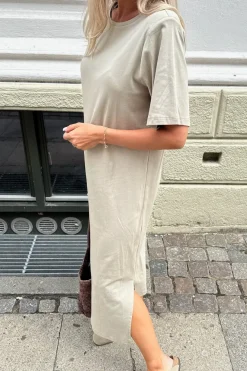 BYIC Kjoler<Theaic Tshirt Dress A23942