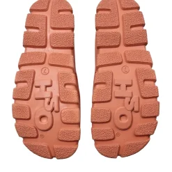 New Trek Closed Sandal Sandaler