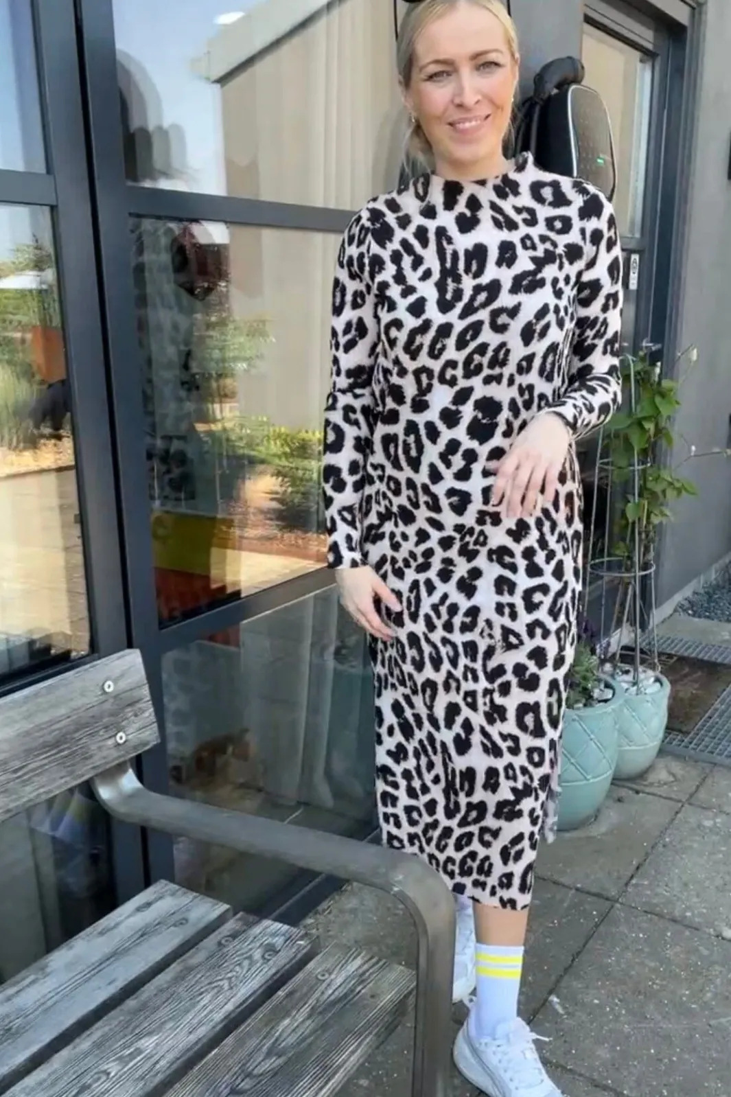 Neo Noir Kjoler<Vogue Big Leo Dress Eksklusiv hos Molly&My