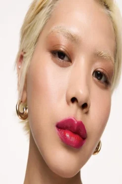 Wonderskin Læbestift<Wonder Blading Lip Stain Masque