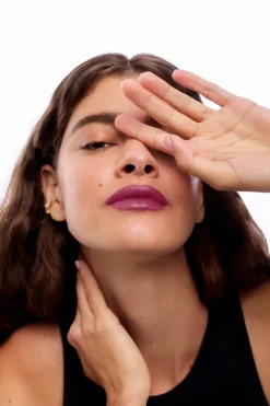 Wonderskin Læbestift<Wonder Blading Lip Stain Masque